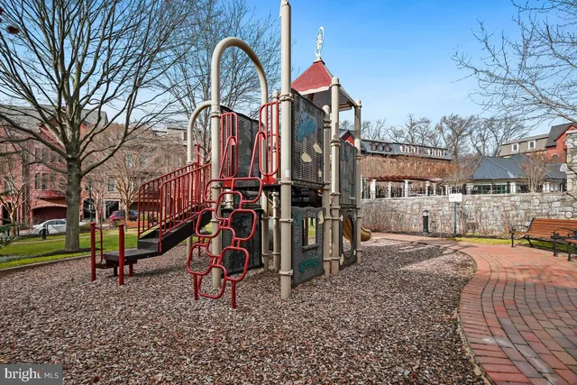 $995,000 | 12500 Park Potomac Avenue, Unit 709, Potomac, MD 20854