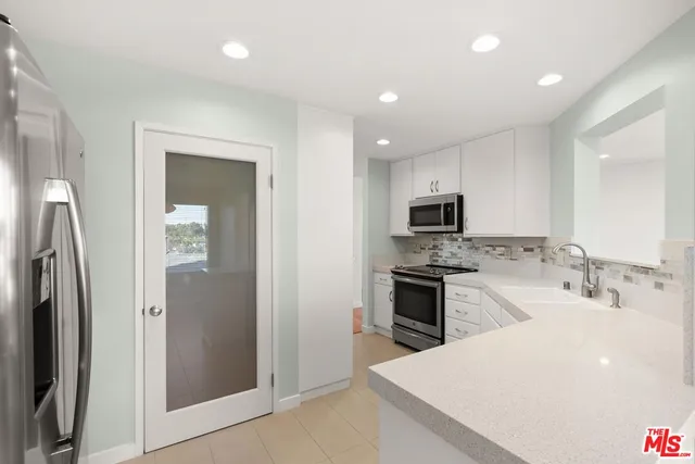 $4,750 | 4643 East 4th Street, Long Beach, CA 90814