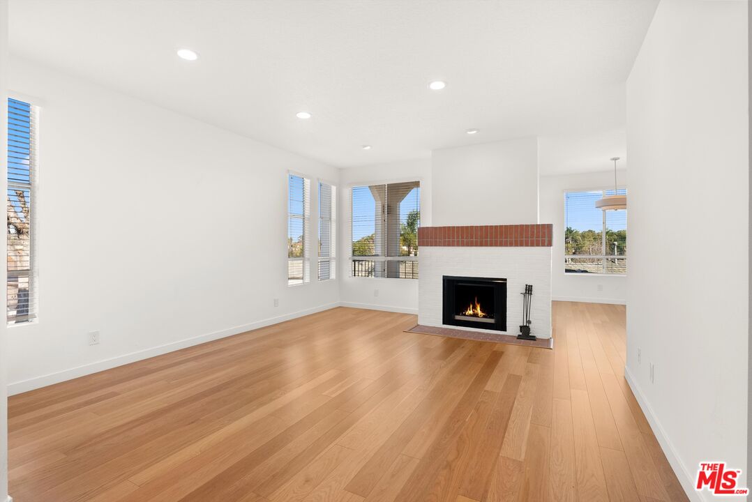 4643 East 4th Street, Unit 22 Long Beach, CA 90814 - Photo 25 of 45