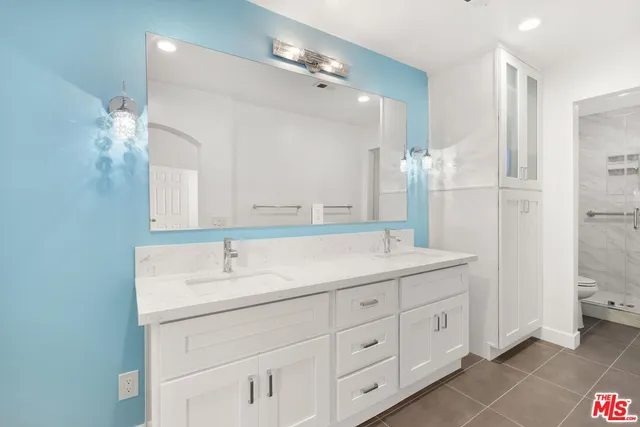 $4,750 | 4643 East 4th Street, Long Beach, CA 90814