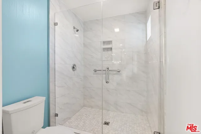 $4,750 | 4643 East 4th Street, Long Beach, CA 90814