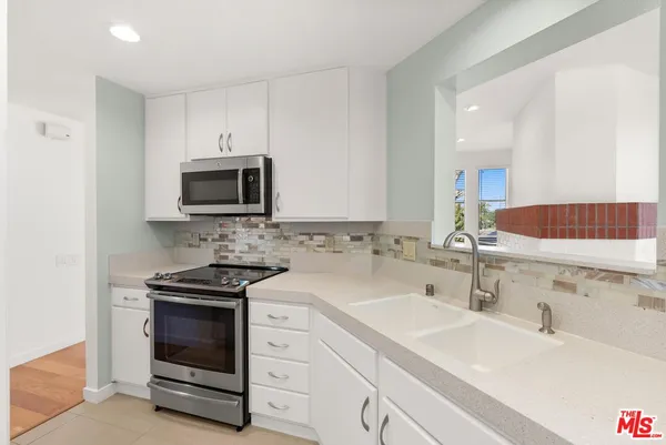 $4,499 | 4643 East 4th Street, Unit 22, Long Beach, CA 90814