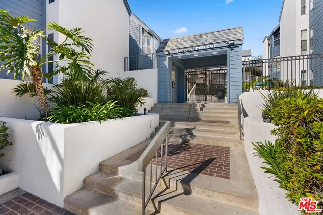 $4,750 | 4643 East 4th Street, Long Beach, CA 90814