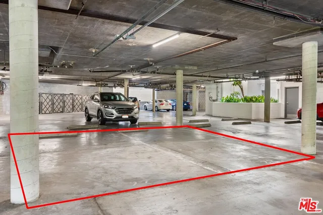 $4,750 | 4643 East 4th Street, Long Beach, CA 90814