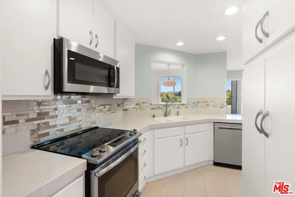 $4,499 | 4643 East 4th Street, Unit 22, Long Beach, CA 90814