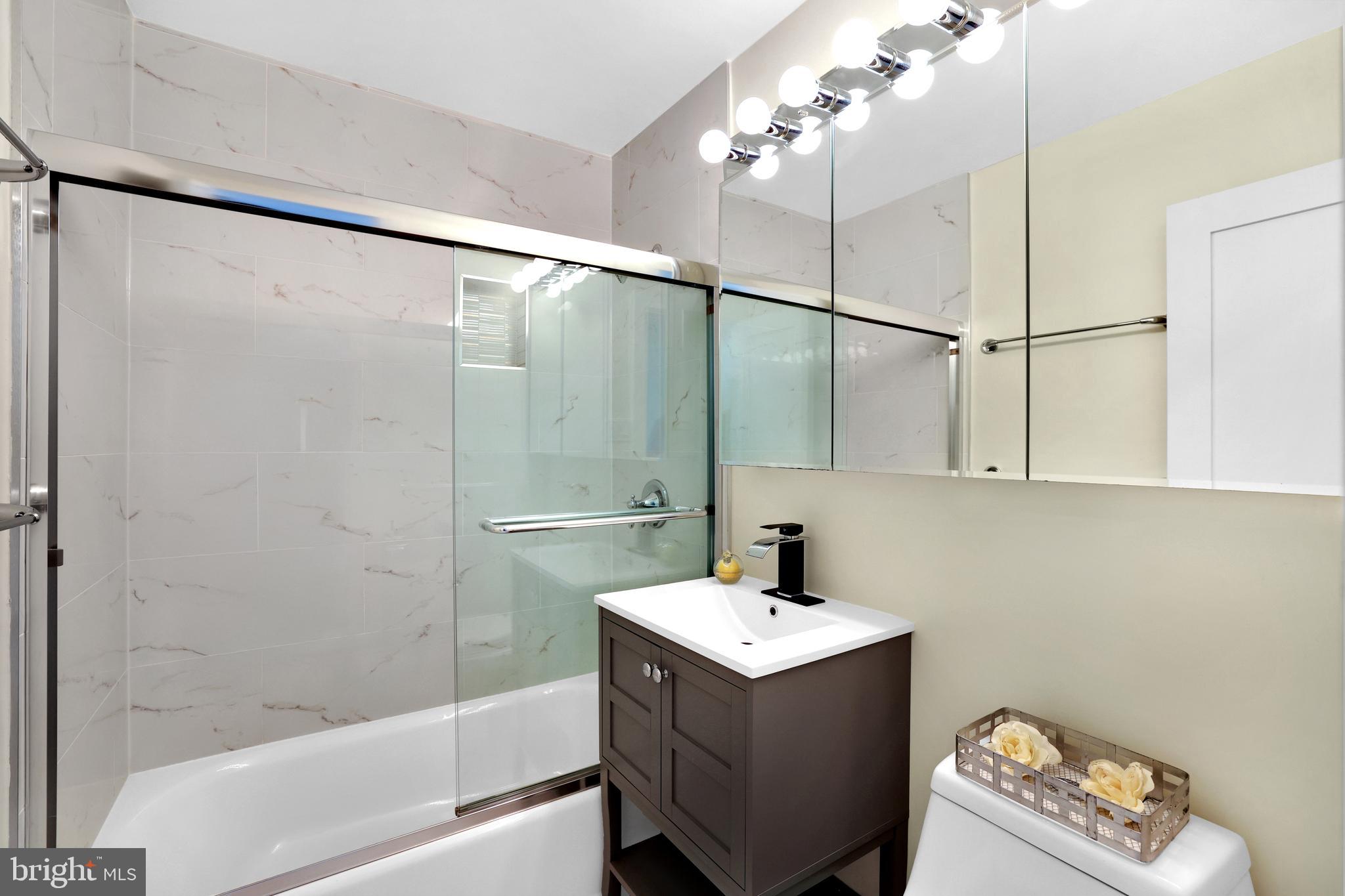 224 G Street Southwest, Unit 110 Washington, DC 20024 - Photo 22 of 25