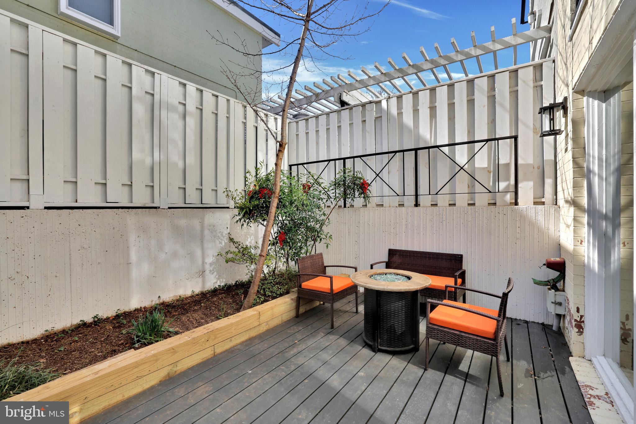 224 G Street Southwest, Unit 110 Washington, DC 20024 - Photo 9 of 25