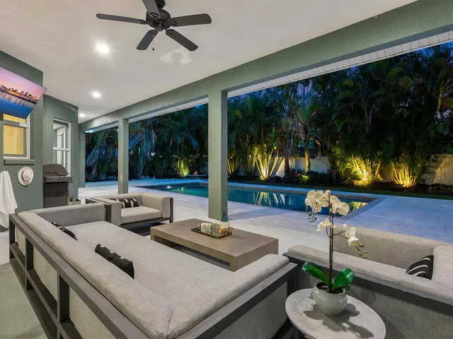 $2,199,000 | 1760 Arlington Street, Sarasota, FL 34239