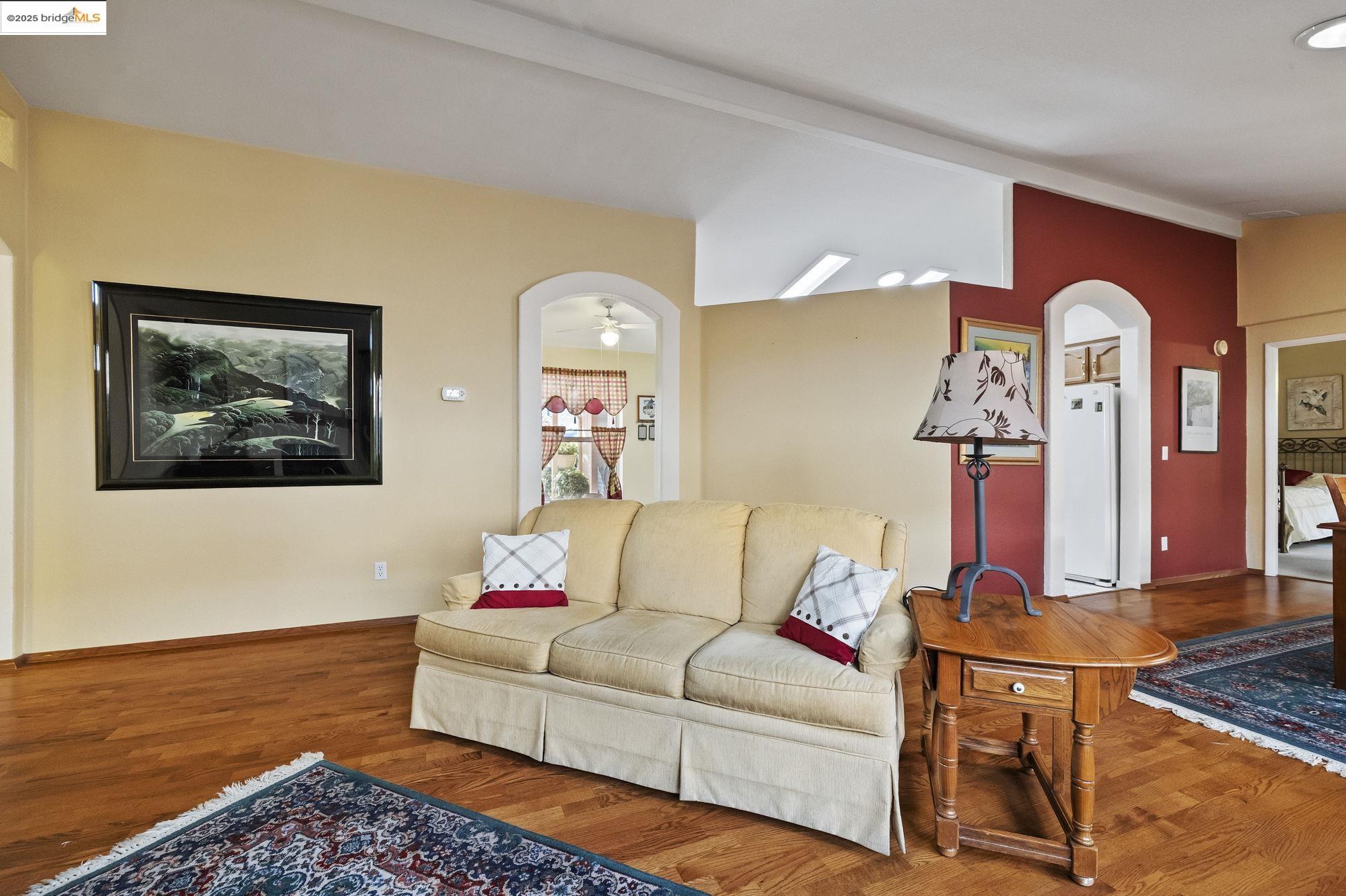 12700 Red Maple Circle, Unit 42 Sonora, CA 95370 - Photo 8 of 42 a living room with furniture