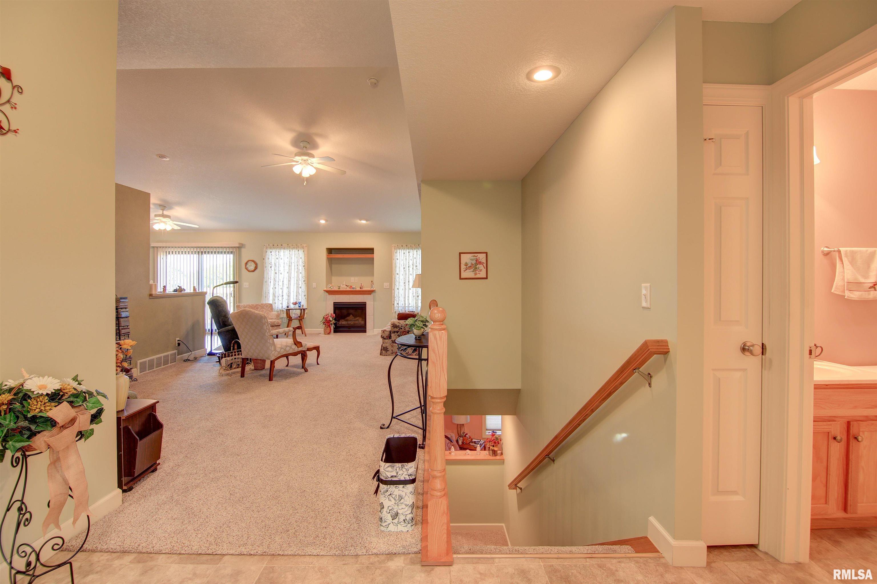 440 Mill Ridge Road Clinton, IA 52732 - Photo 3 of 36 Gallery Image 3