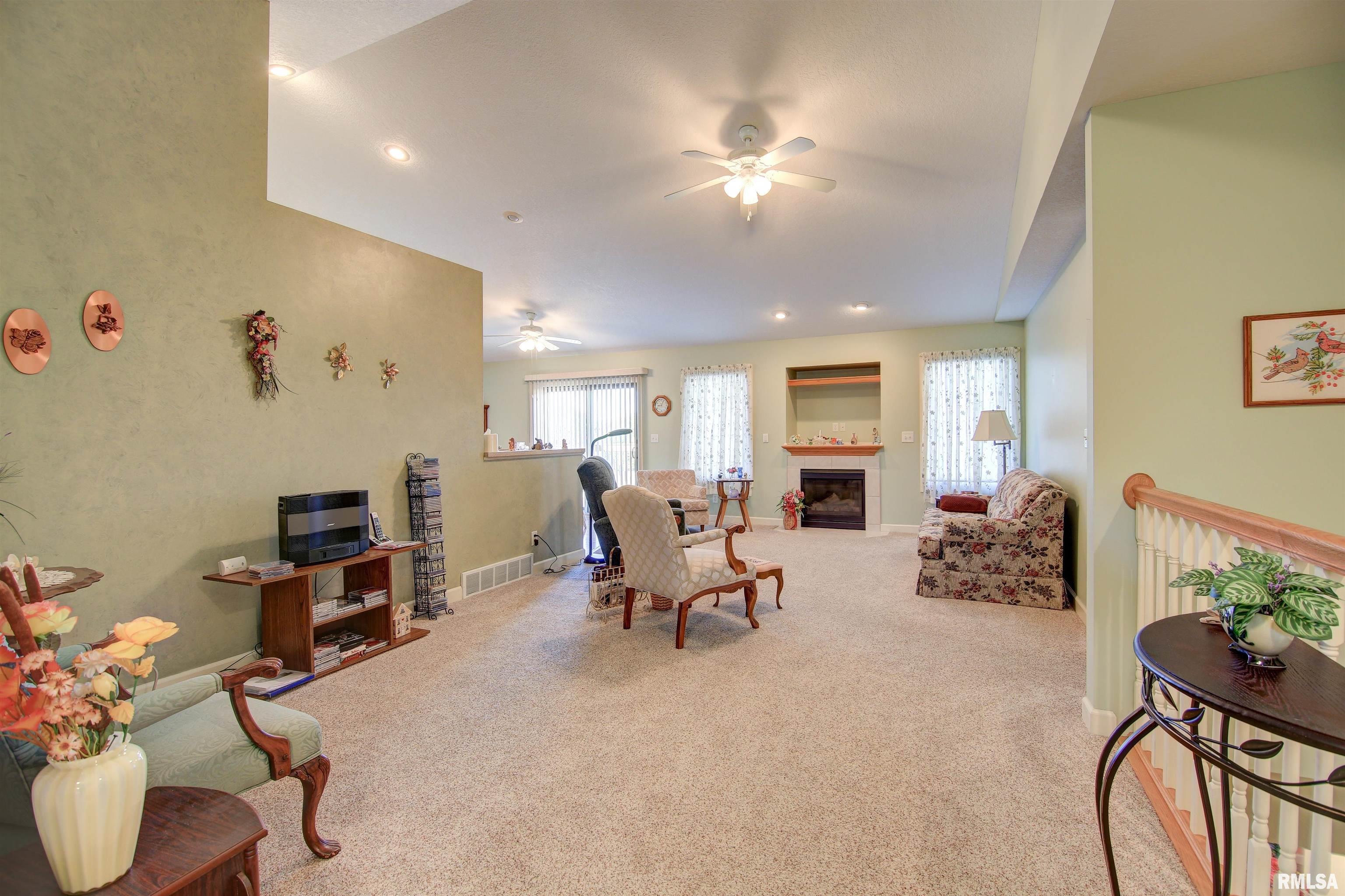 440 Mill Ridge Road Clinton, IA 52732 - Photo 4 of 36 Gallery Image 4
