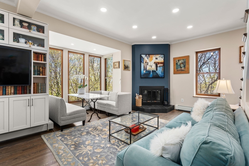 101 Summit Avenue, Unit D Brookline, MA 02446 - Photo 3 of 20