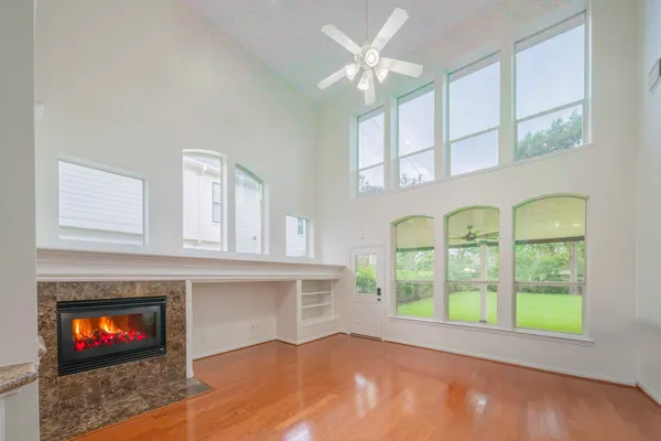 $5,200 | 1415 Sue Barnett Drive, Houston, TX 77018