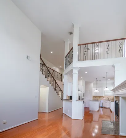 $5,200 | 1415 Sue Barnett Drive, Houston, TX 77018