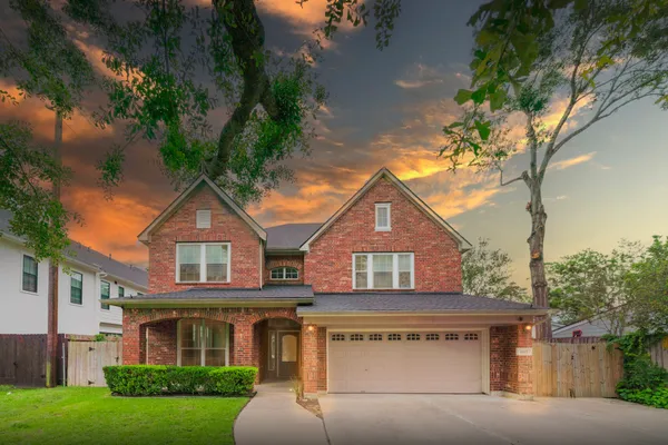 $5,200 | 1415 Sue Barnett Drive, Houston, TX 77018
