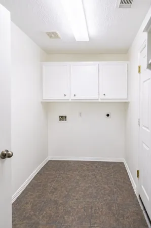 $5,200 | 1415 Sue Barnett Drive, Houston, TX 77018