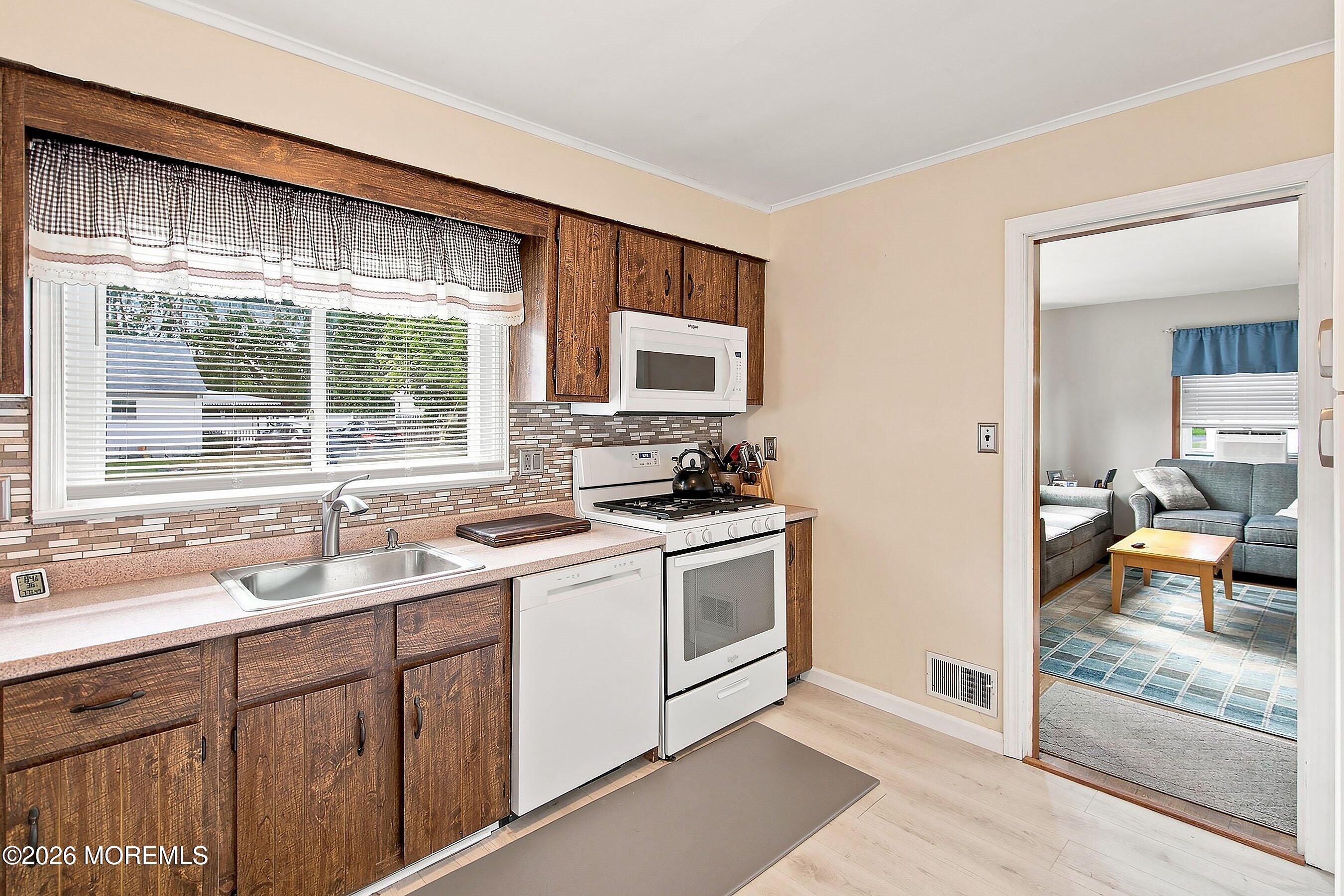 6 Burnham Road East Brunswick, NJ 08816 - Photo 8 of 28 13-Kitchen 1C