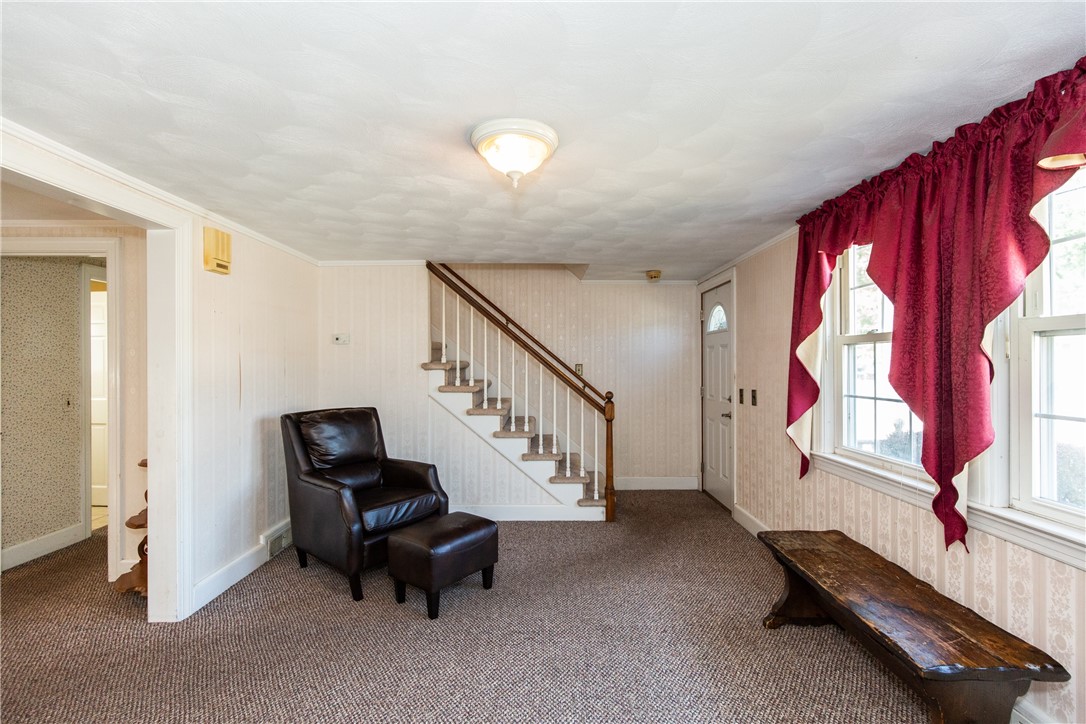 1292 West Shore Road Warwick, RI 02889 - Photo 2 of 29 Entry into living room