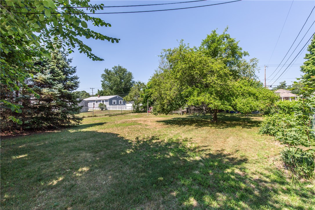 1292 West Shore Road Warwick, RI 02889 - Photo 25 of 29 Yard