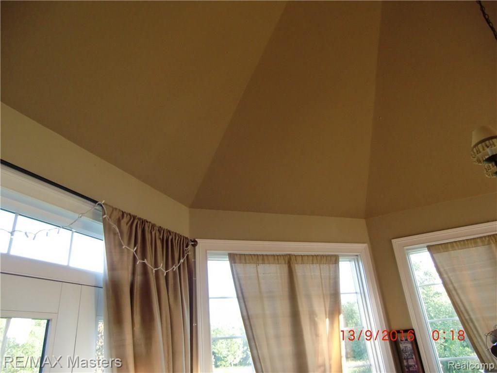 6633 Alcott Road Petersburg, MI 49270 - Photo 21 of 34 CIMG3550.JPG