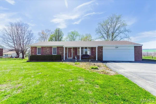 $309,900 | 786 East E Highway, Troy, MO 63379