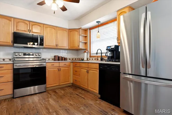 $309,900 | 786 East E Highway, Troy, MO 63379