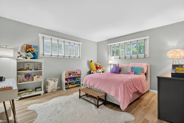 $559,999 | 185 North Happ Road, Northfield, IL 60093