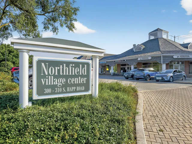 $559,999 | 185 North Happ Road, Northfield, IL 60093