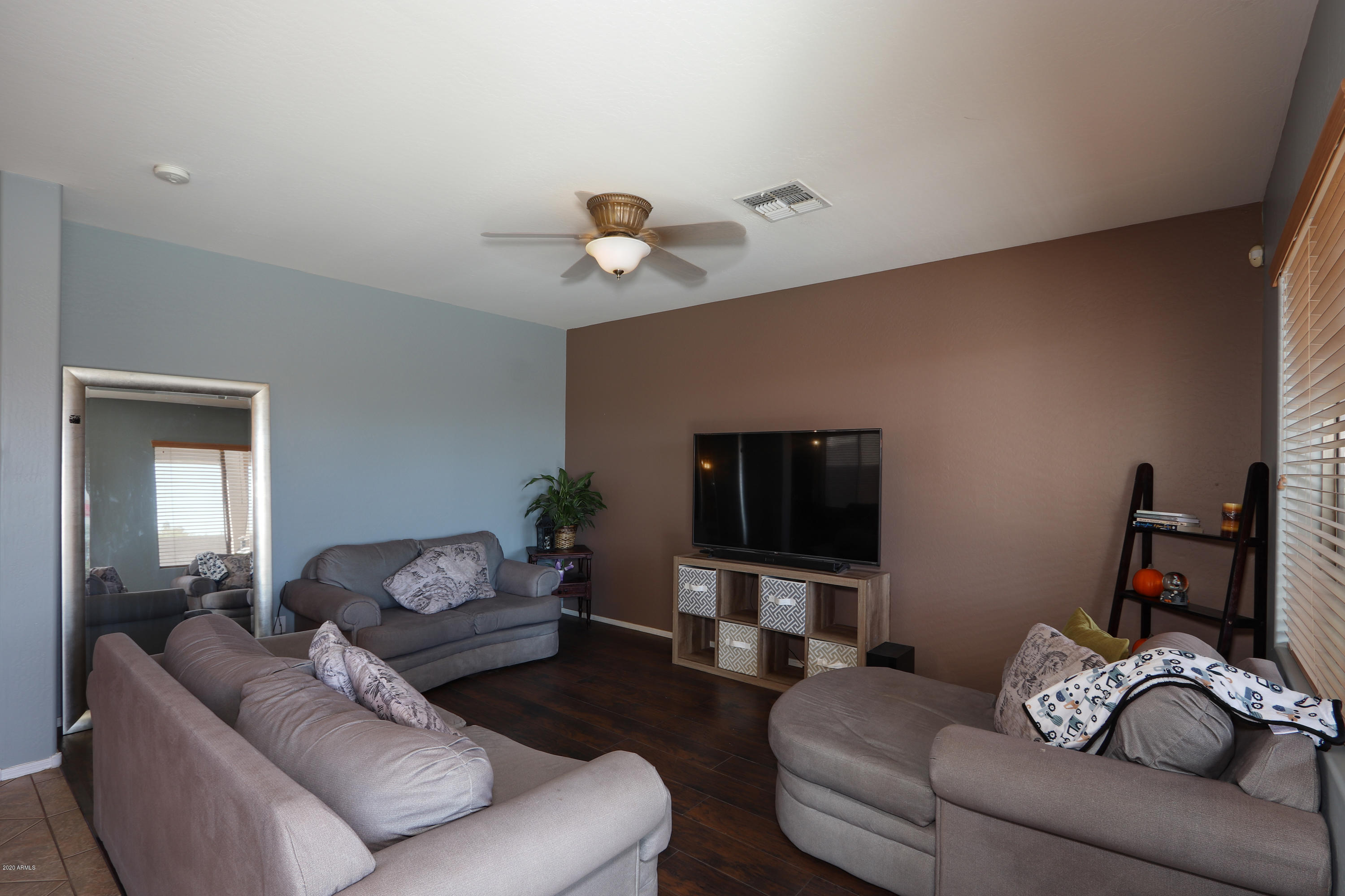 45337 Miramar Road Maricopa, AZ 85139 - Photo 13 of 36 Living room