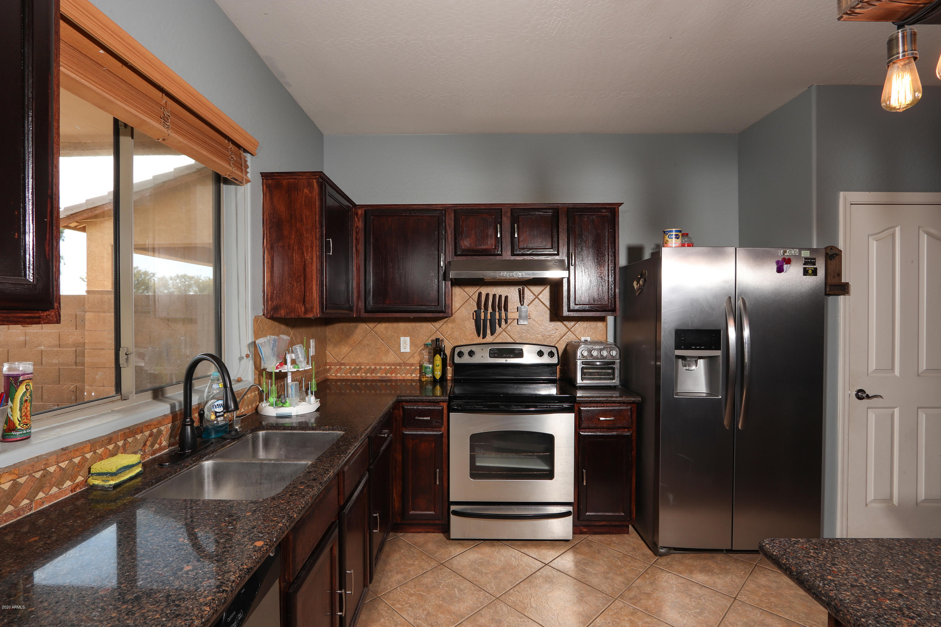 45337 Miramar Road Maricopa, AZ 85139 - Photo 10 of 36 Kitchen