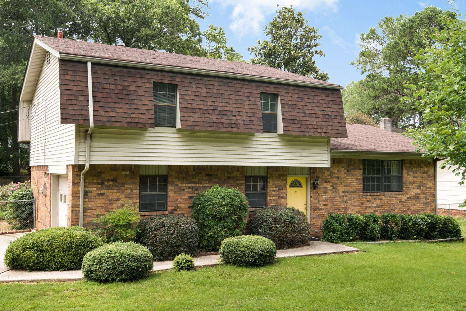 7111 Middle Valley Road Hixson, TN 37343 - Photo 1 of 25 Front View