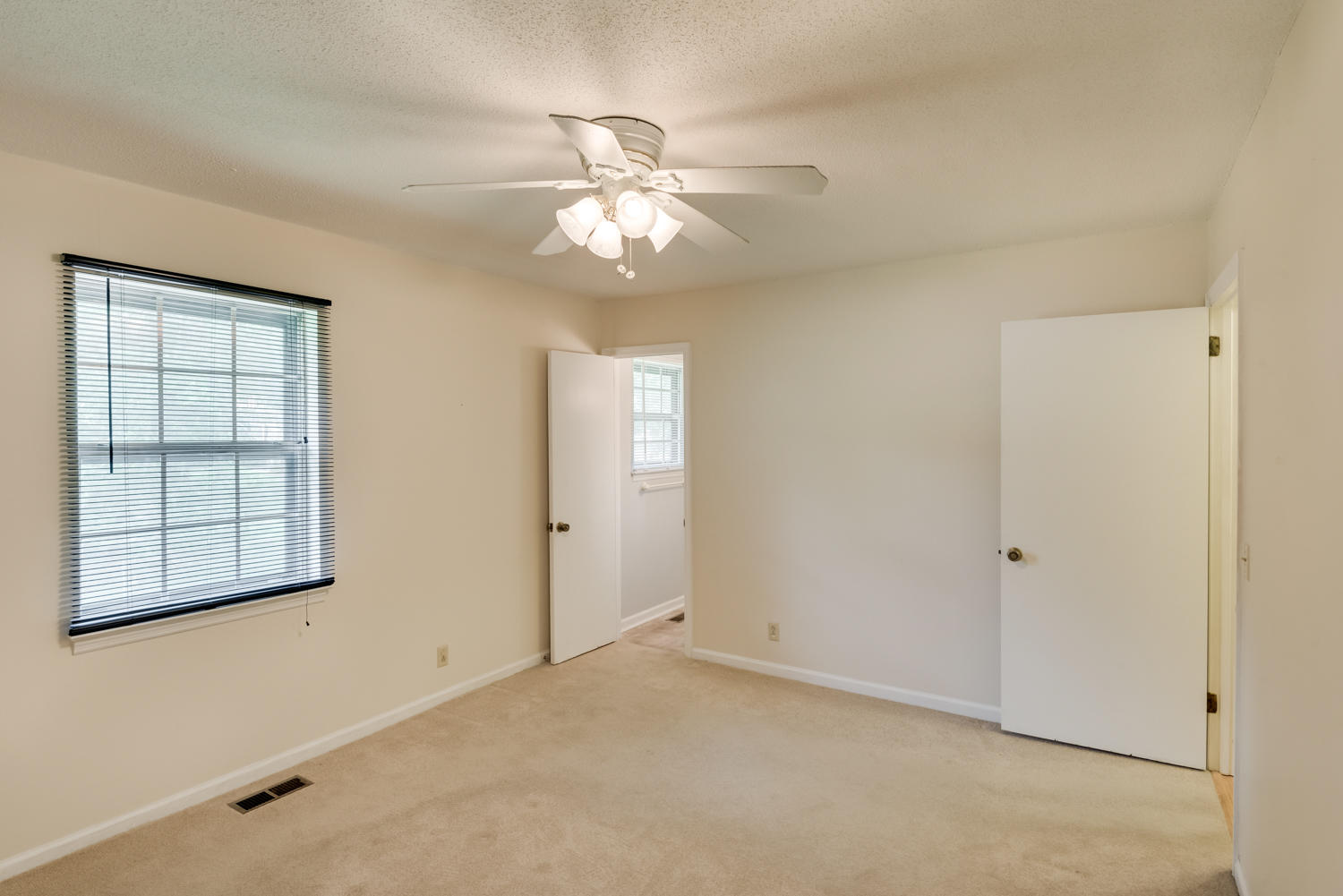 7111 Middle Valley Road Hixson, TN 37343 - Photo 17 of 25 Bedroom Two