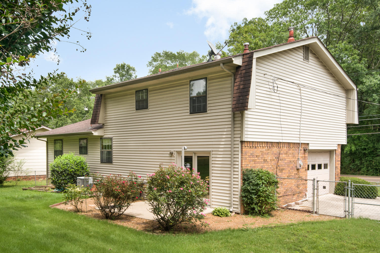 7111 Middle Valley Road Hixson, TN 37343 - Photo 22 of 25 Back View
