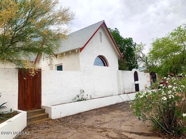 1330 East Grant Road Tucson, AZ 85719 - Photo 2 of 32 Gallery Image 2