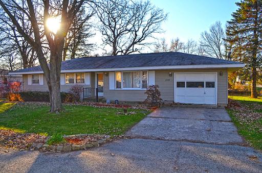 2500 East 1704th Road Ottawa, IL 61350 - Photo 1 of 15