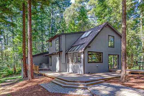 a house view with a outdoor space