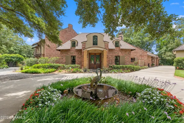 $2,795,000 | 107 Kimball Drive, Lafayette, LA 70508