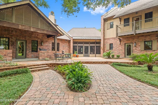 $2,795,000 | 107 Kimball Drive, Lafayette, LA 70508