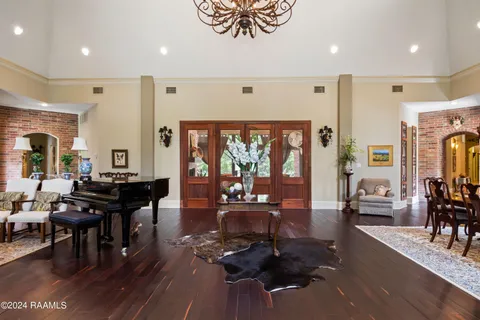 $2,795,000 | 107 Kimball Drive, Lafayette, LA 70508