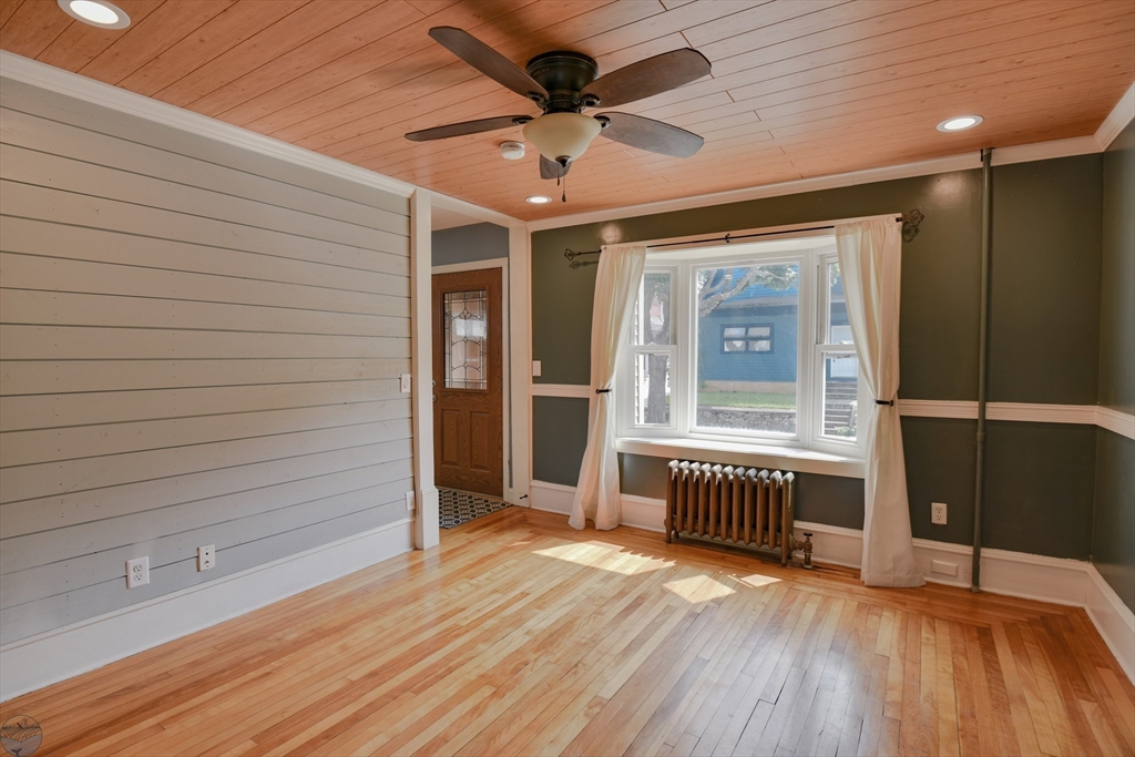 360 Doherty Street Fall River, MA 02720 - Photo 14 of 39