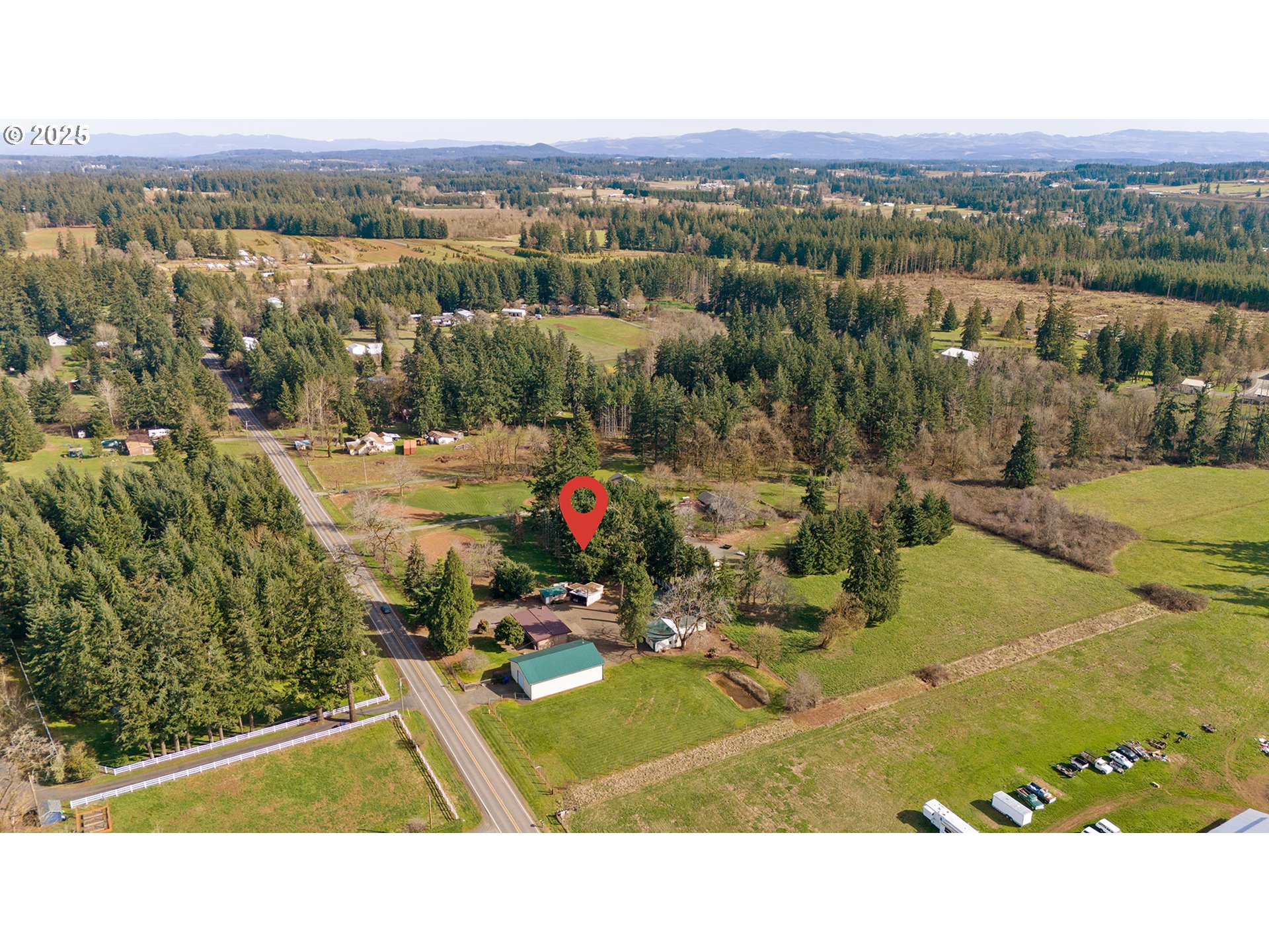 12950 South New Era Road Oregon City, OR 97045 - Photo 43 of 45 a view of a city