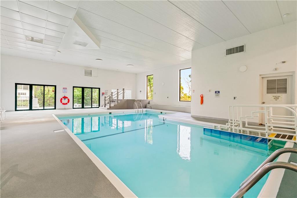 5600 Munhall Road, Unit 901 Pittsburgh, PA 15217 - Photo 36 of 38 Gallery Image 36