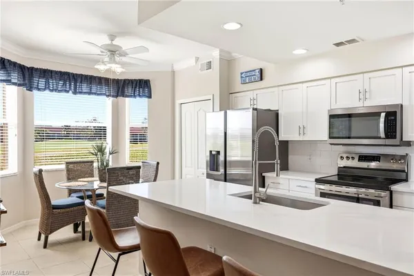 $2,200 | 2700 Cypress Trace Circle, Unit 3112, Naples, FL 34119