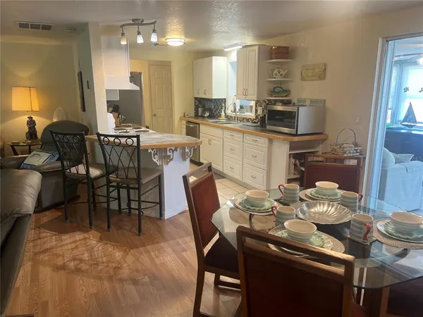 $2,500 | 1 Caroll Circle, Englewood, FL 34223