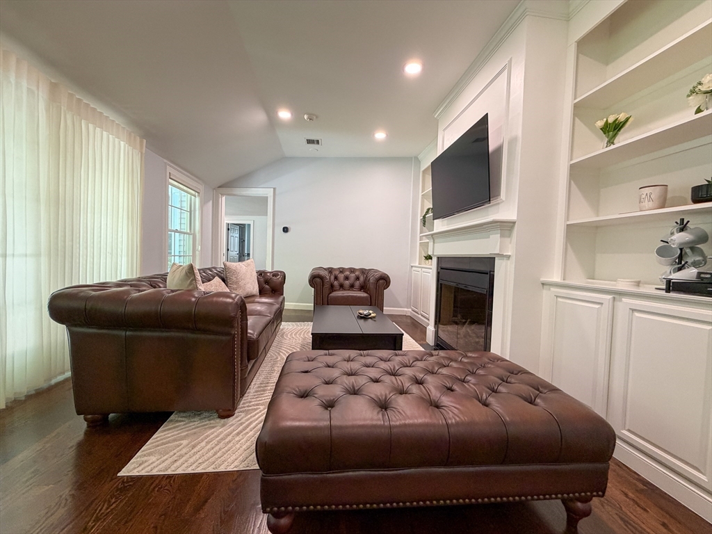 3 Sprague Road Wellesley, MA 02481 - Photo 19 of 33