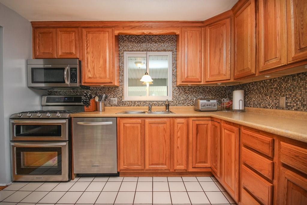 745 Tuscarawas Road Beaver, PA 15009 - Photo 5 of 25 Gallery Image 5