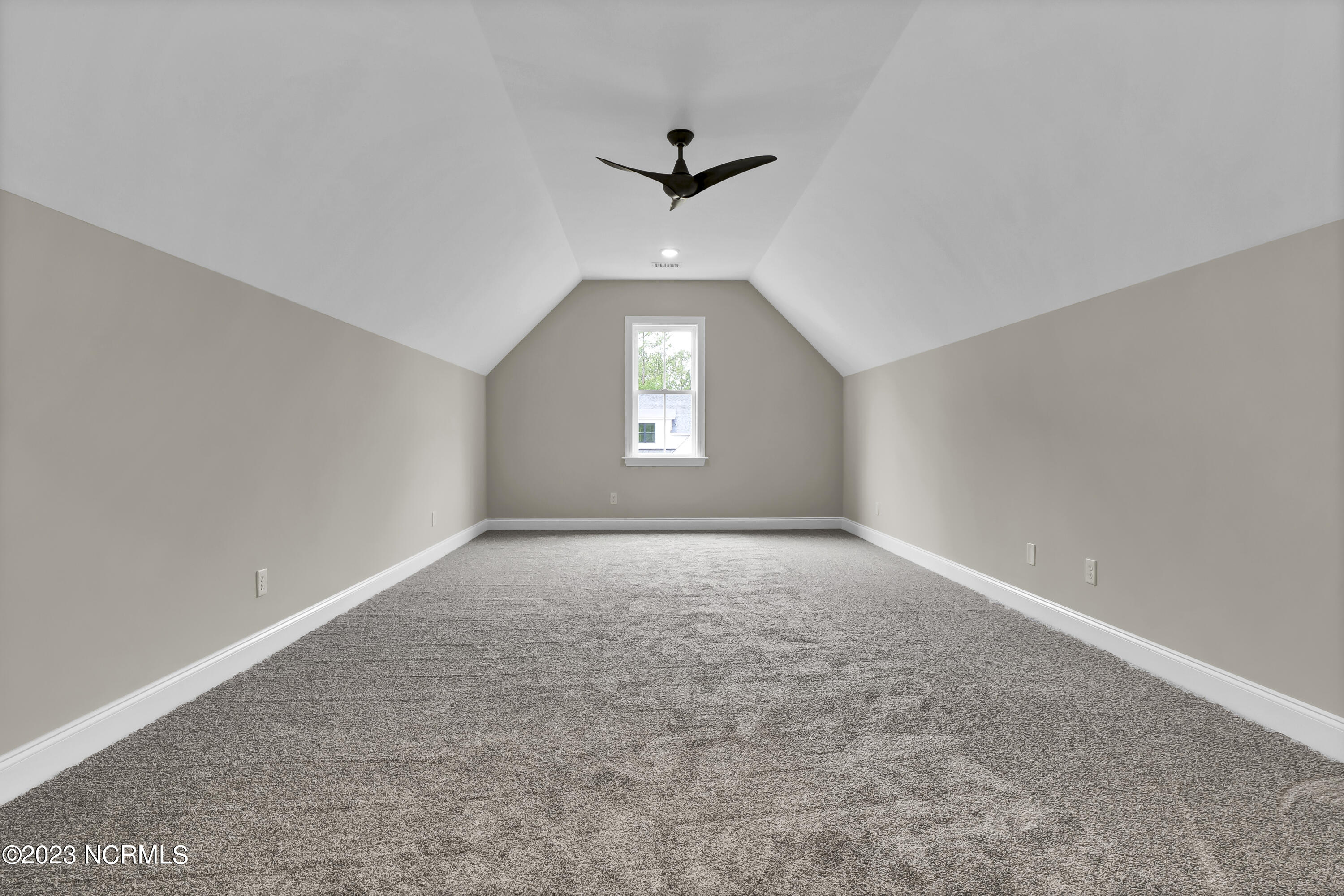 209 Hampton Court Hampstead, NC 28443 - Photo 30 of 32 P9955718