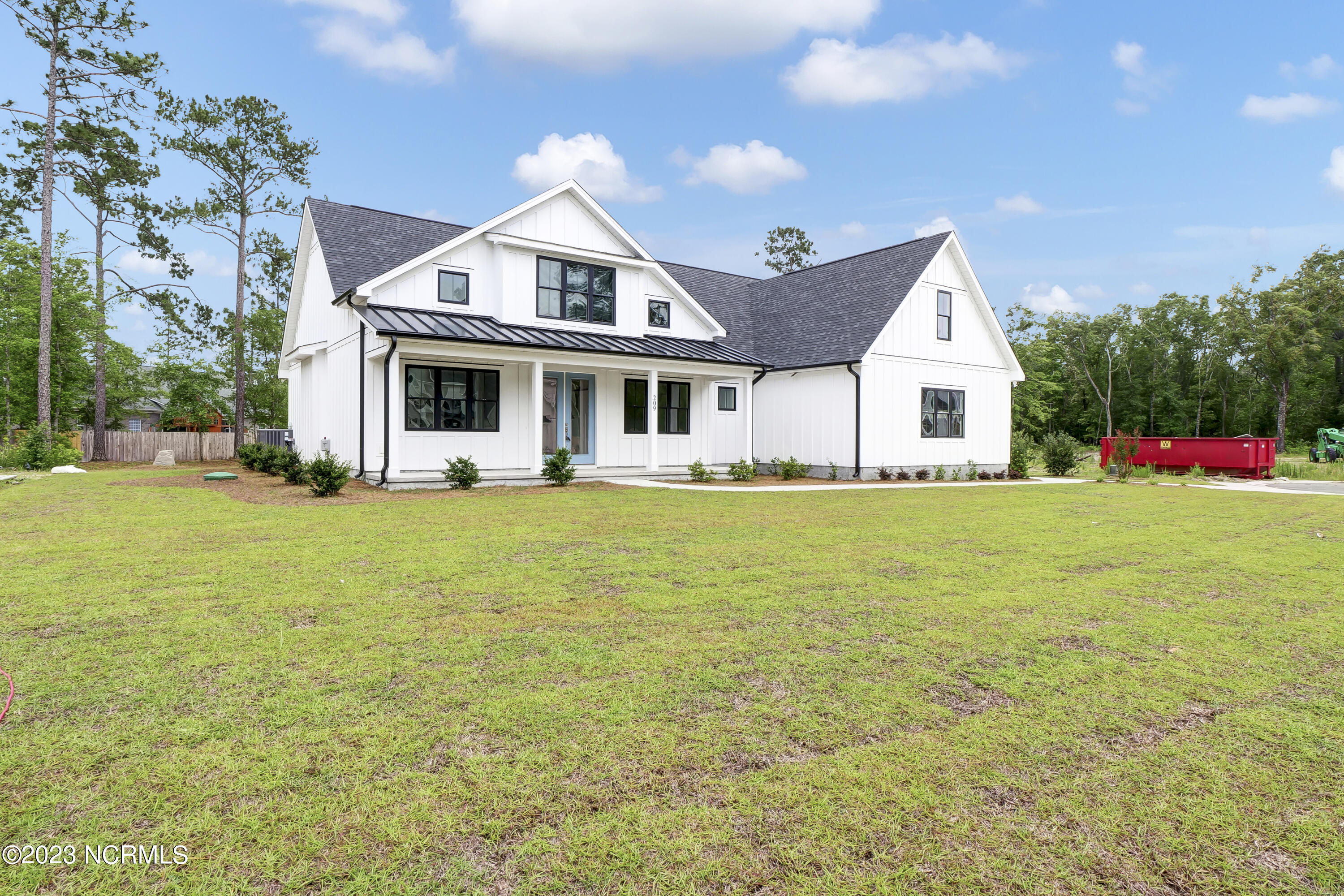 209 Hampton Court Hampstead, NC 28443 - Photo 3 of 32 P9955553