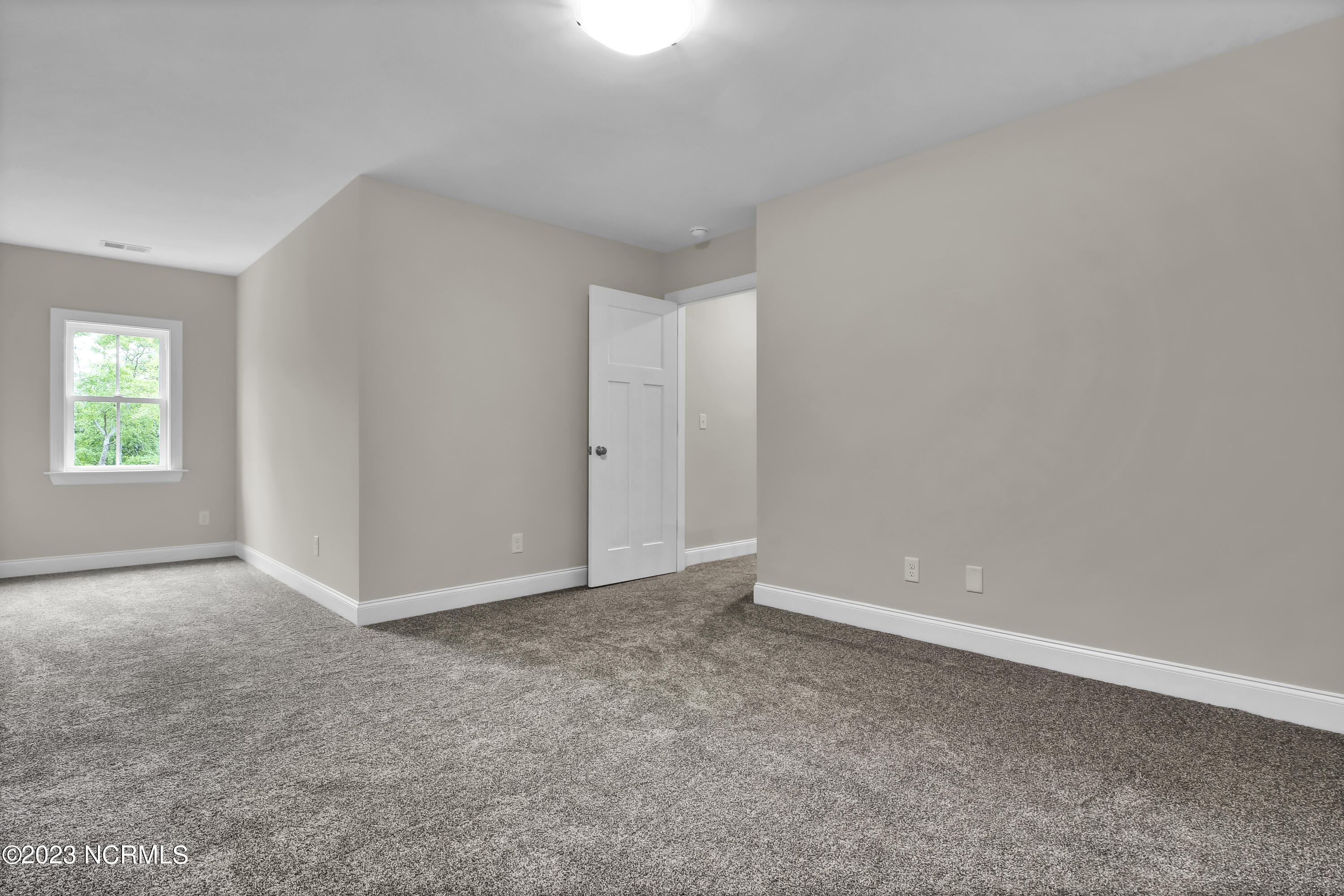 209 Hampton Court Hampstead, NC 28443 - Photo 31 of 32 P9955723