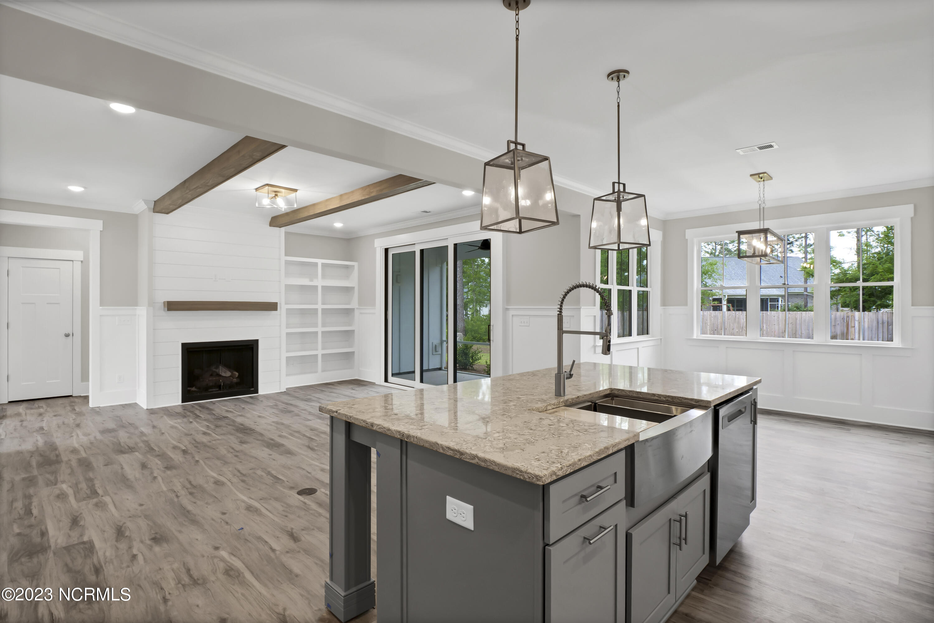 209 Hampton Court Hampstead, NC 28443 - Photo 5 of 32 P9955658